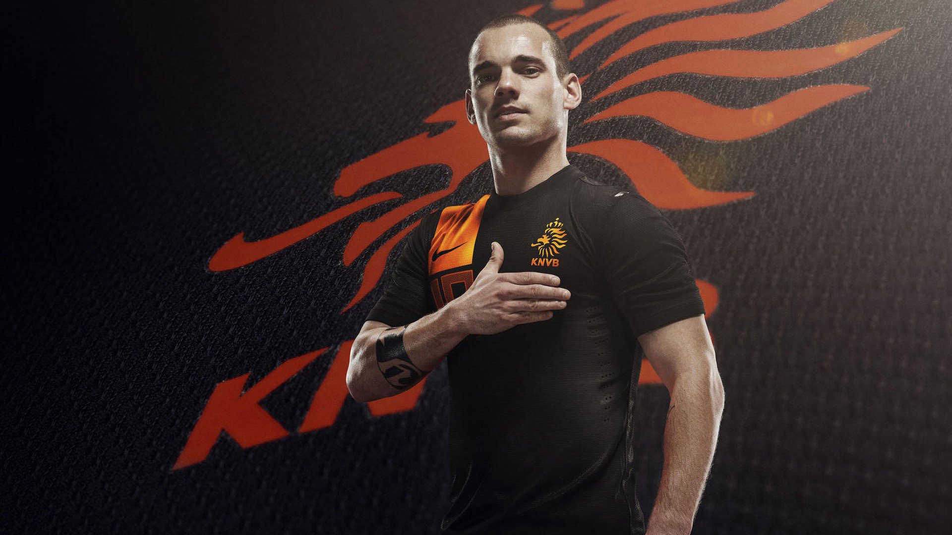 九游网-中场球员是否应拥有更高战术自由度，中场球员的特点